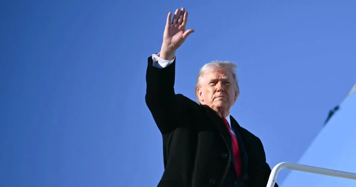 Trump antyder kommande militära åtgärder mot Kuba